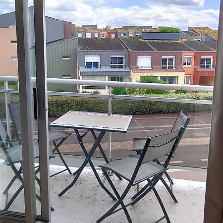 Appartement Au Pied De La Plage - Balcon - Parking Courseulles-sur-Mer Bagian luar foto