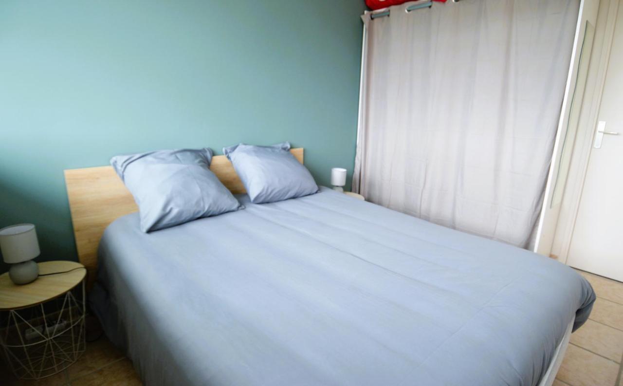 Appartement Au Pied De La Plage - Balcon - Parking Courseulles-sur-Mer Bagian luar foto